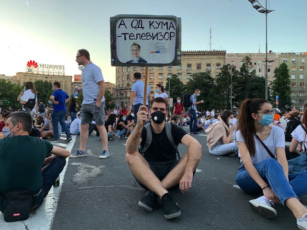 protest beograd lažne vesti