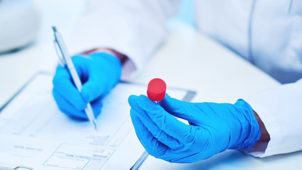 naučnik u laboratoriji