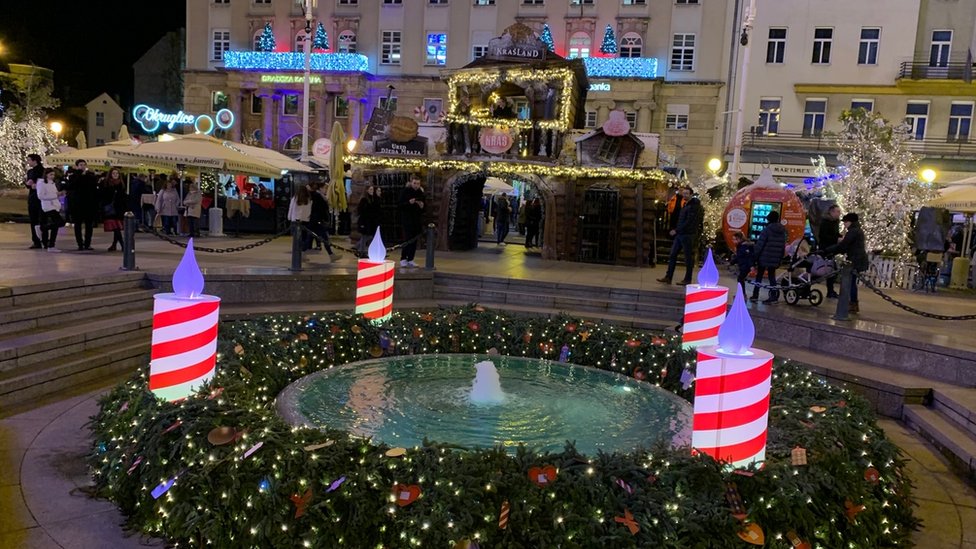 Detalj sa Trga Bana Jelačića u centru Zagreba, zima 2019.